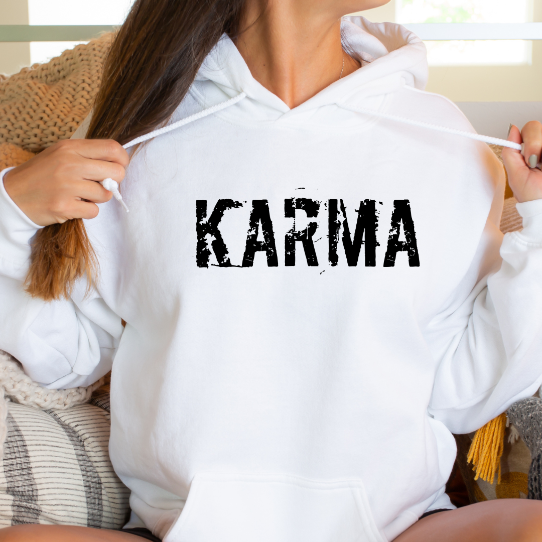 Stylischer Hoodie Weiß KARMA nachhaltig modern